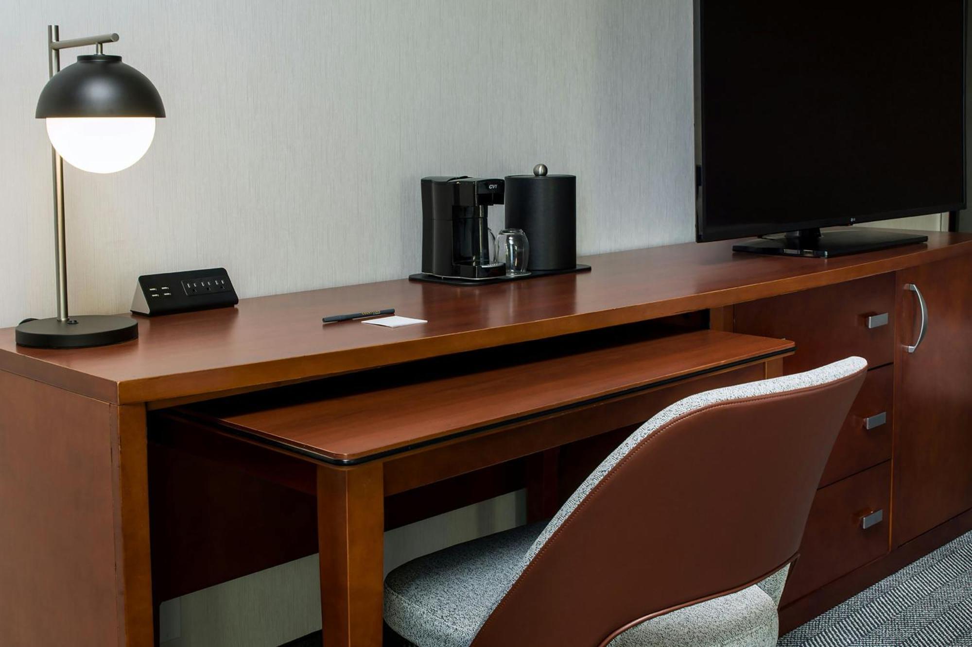 Courtyard By Marriott Phoenix North Bagian luar foto
