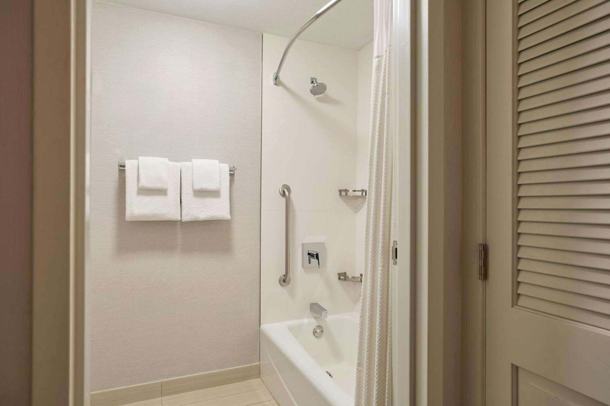 Courtyard By Marriott Phoenix North Bagian luar foto