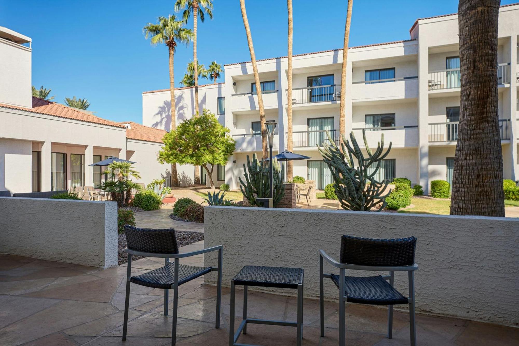 Courtyard By Marriott Phoenix North Bagian luar foto